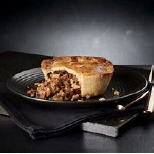 Steak & Onion Pie